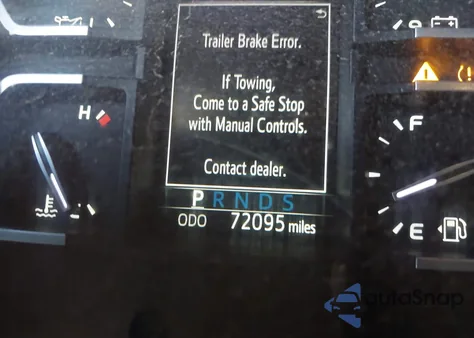 2021 Toyota Tundra Platinum z USA, uszkodzony, nr VIN 5TFAY5F10MX989554